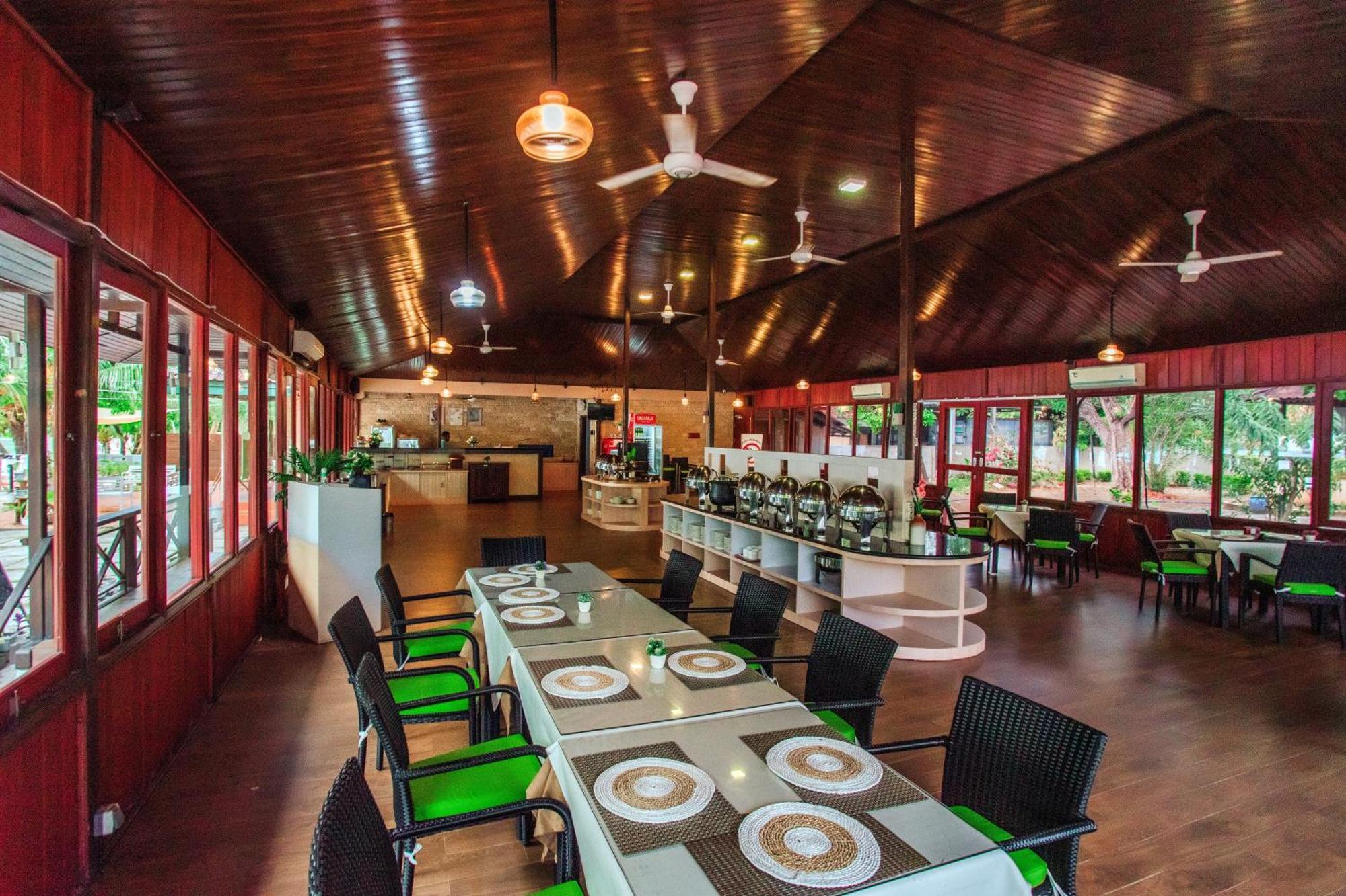 Sylvia Hotel & Resort Komodo Labuan Bajo Ngoại thất bức ảnh