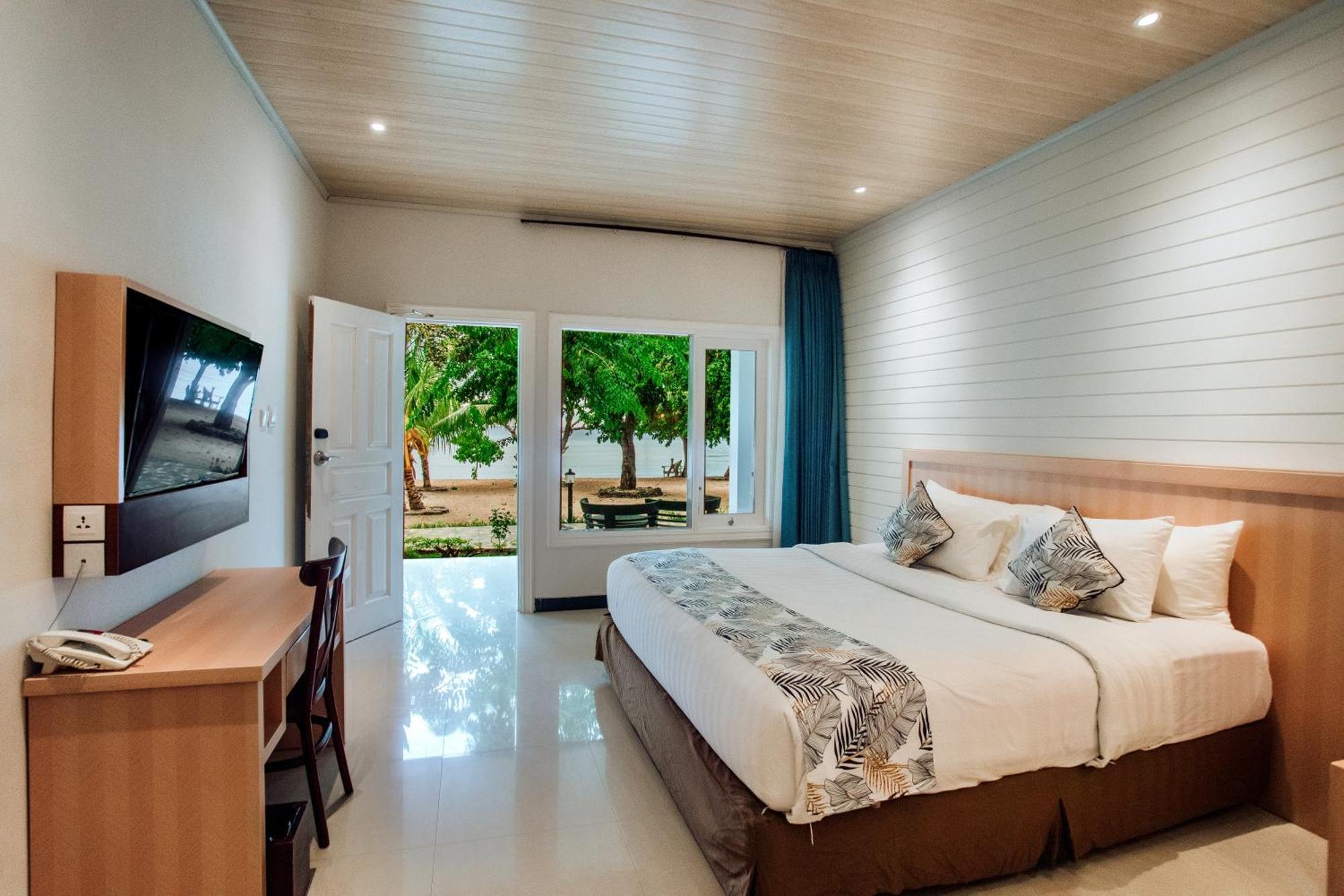 Sylvia Hotel & Resort Komodo Labuan Bajo Ngoại thất bức ảnh